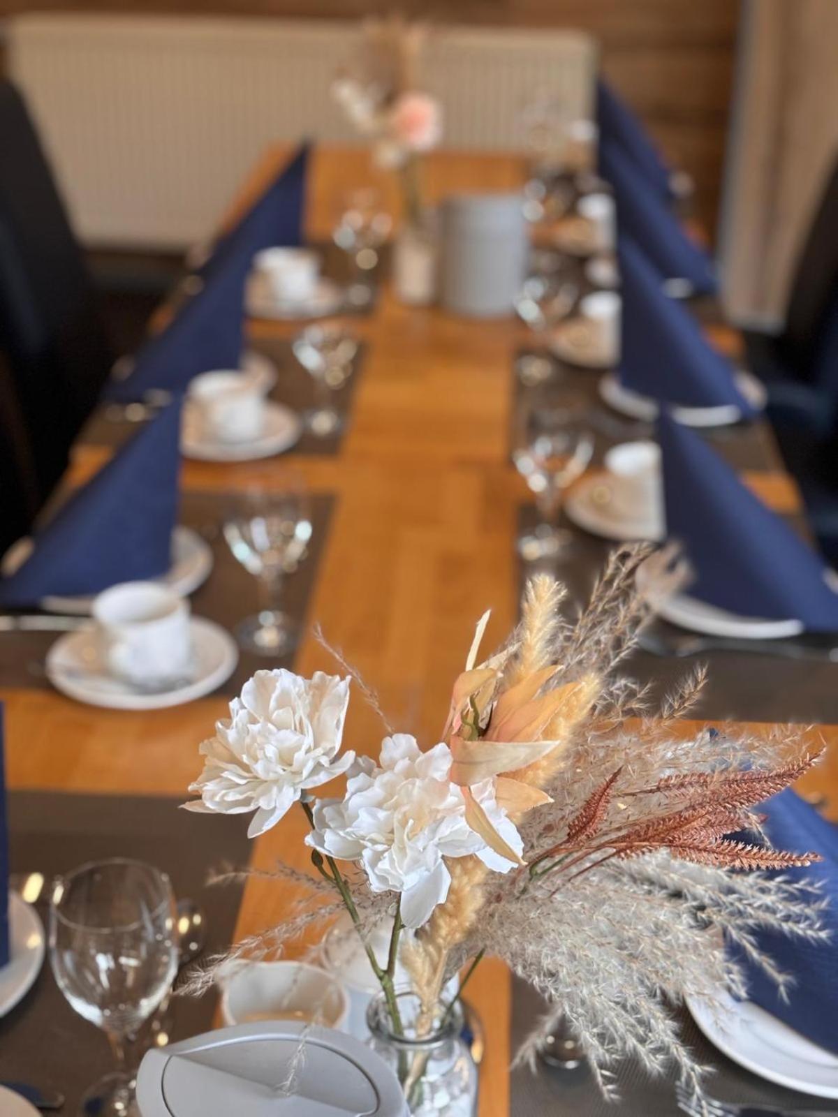 Hotel Restaurant Harrier Hof Brake  Bagian luar foto